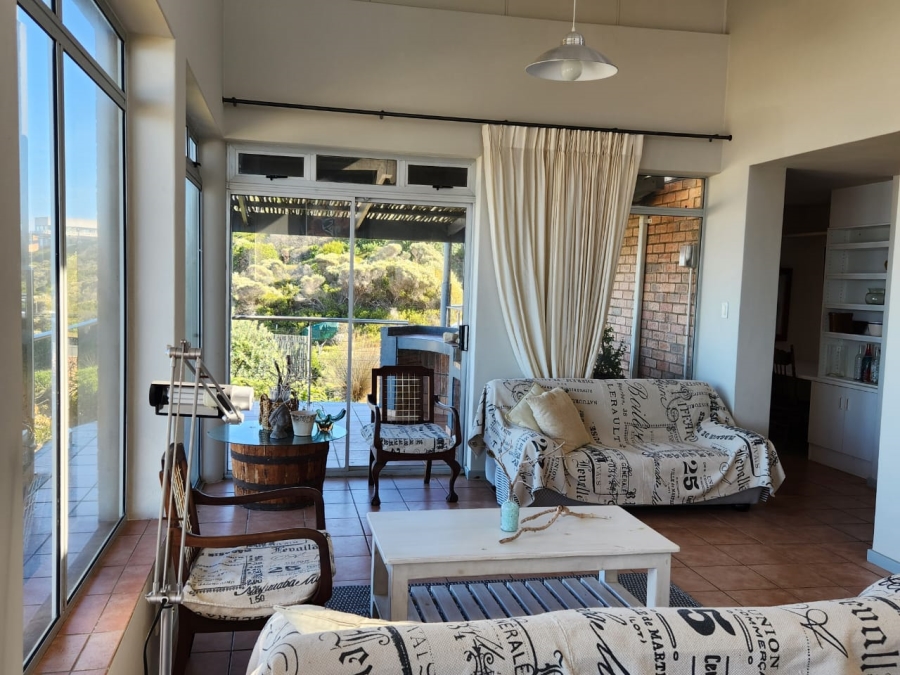 5 Bedroom Property for Sale in Jongensfontein Western Cape